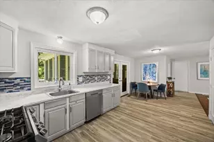 74 Lakeview Rd, Foxboro, MA 02035 - Photo 17