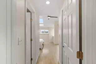 58 Merrimac St, Newburyport, MA 01950 - Photo 17