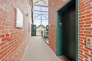 58 Merrimac St, Newburyport, MA 01950 - Photo 5