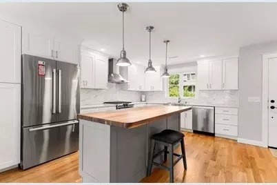 652 Essex Ave #B, Gloucester, MA 01930 - Photo 11