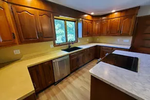 197 W Center St, West Bridgewater, MA 02379 - Photo 3