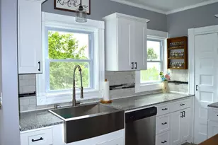 238 Old Colony Ave, Somerset, MA 02726 - Photo 9