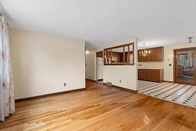 17 Brewster Dr, Bridgewater, MA 02324 - Photo 3