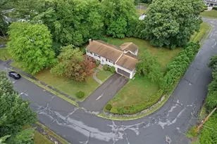 17 Brewster Dr, Bridgewater, MA 02324 - Photo 35