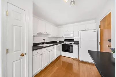 326 Broadway #15, Somerville, MA 02145 - Photo 7