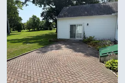 1030 South East Street, Amherst, MA 01002 - Photo 7