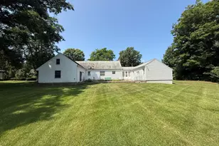 1030 S East St, Amherst, MA 01002 - Photo 5