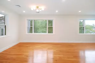 9 Ledge St, Melrose, MA 02176 - Photo 11