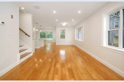 9 Ledge St, Melrose, MA 02176 - Photo 5