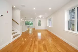 9 Ledge St, Melrose, MA 02176 - Photo 5