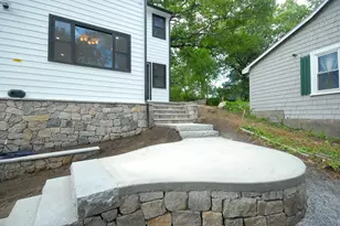 9 Ledge St, Melrose, MA 02176 - Photo 3