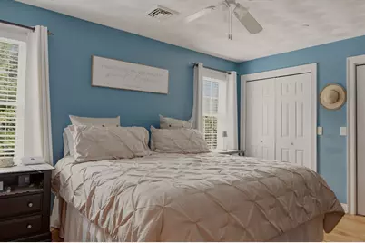 5239 N Main St #18, Fall River, MA 02720 - Photo 17