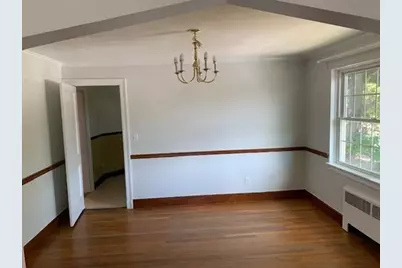 577 Hammond St #2, Brookline, MA 02467 - Photo 7