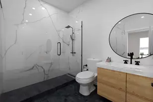 101 Condor St, Boston, MA 02128 - Photo 5