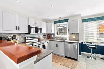 700 Shore Dr #1001, Fall River, MA 02721 - Photo 11
