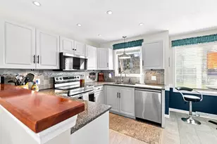 700 Shore Dr, Fall River, MA 02721 - Photo 11