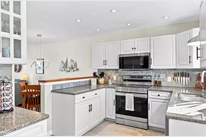 700 Shore Dr #1001, Fall River, MA 02721 - Photo 9