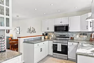 700 Shore Dr, Fall River, MA 02721 - Photo 9