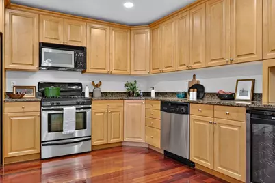 161 E Cottage #2, Boston, MA 02125 - Photo 11