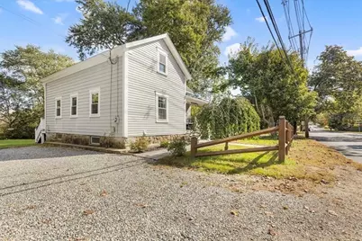 39 Burley St, Danvers, MA 01923 - Photo 3