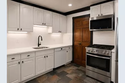 29 Meacham Rd, Somerville, MA 02144 - Photo 3