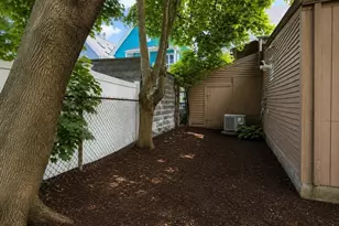 8 Locke St, Cambridge, MA 02140 - Photo 19