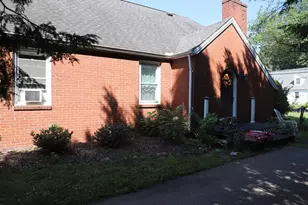749 Mill St, Agawam, MA 01030 - Photo 3