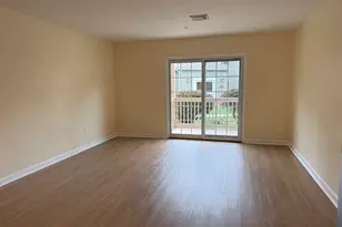 215 Longmeadow Rd, Taunton, MA 02780 - Photo 9