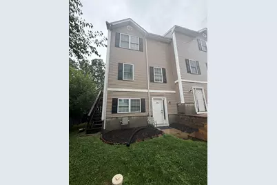 318 Crescent St #B, Fall River, MA 02720 - Photo 1