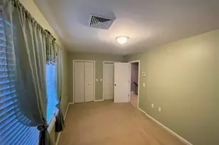 318 Crescent St, Fall River, MA 02720 - Photo 9