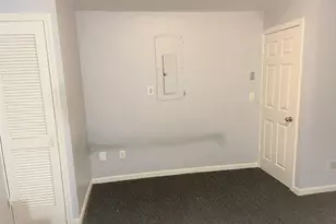 318 Crescent St, Fall River, MA 02720 - Photo 17