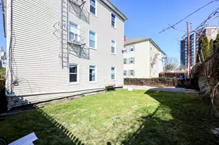 62 Pitman St, Fall River, MA 02723 - Photo 5