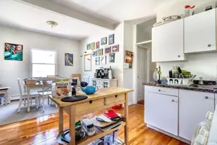 166 Raymond St, Cambridge, MA 02140 - Photo 5