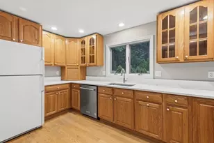 10 Buckhill Rd, Northborough, MA 01532 - Photo 5