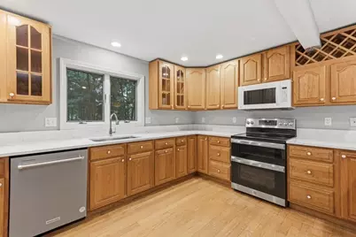 10 Buckhill Rd, Northborough, MA 01532 - Photo 3