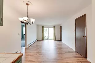 82 S Maple St, Westfield, MA 01085 - Photo 5