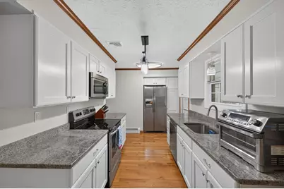 39 Rice Corner Rd, Brookfield, MA 01506 - Photo 7