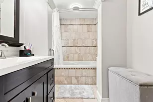 58-60 Hamilton St, Boston, MA 02136 - Photo 23