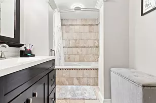 58-60 Hamilton St, Boston, MA 02136 - Photo 23