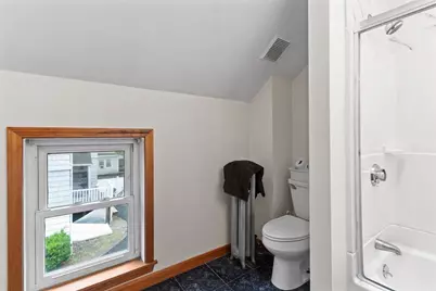 9 Mechanic St, Framingham, MA 01701 - Photo 21