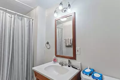 9 Mechanic St, Framingham, MA 01701 - Photo 19