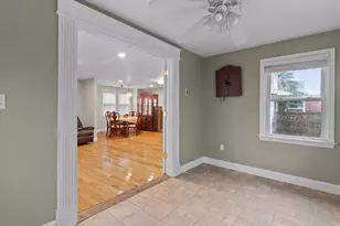 9 Mechanic St, Framingham, MA 01701 - Photo 5