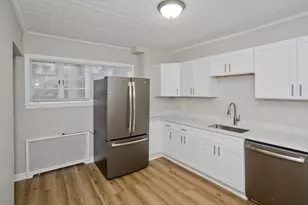 4 Elm St, South Hadley, MA 01075 - Photo 11