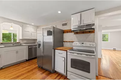 42 Elinor Road, Newton, MA 02461 - Photo 15