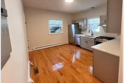 150 Brown St #2R, Waltham, MA 02453 - Photo 5