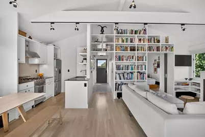 348A Commercial Street #Unit 5, Provincetown, MA 02657 - Photo 19