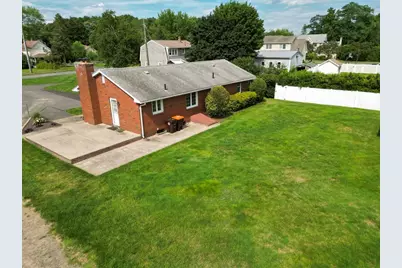 571 Mill St, Agawam, MA 01030 - Photo 5