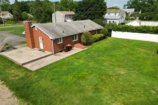 571 Mill St, Agawam, MA 01030 - Photo 5