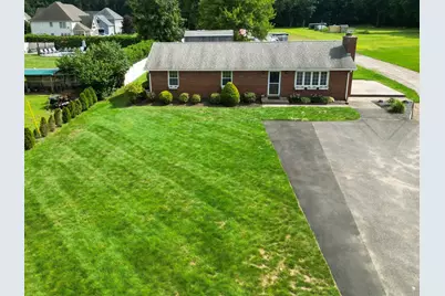 571 Mill St, Agawam, MA 01030 - Photo 3