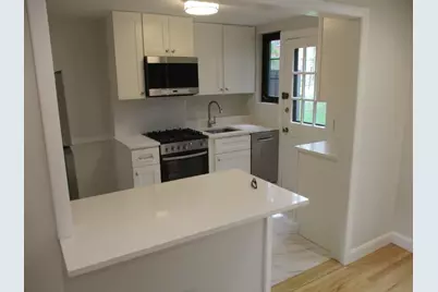 52 Grant Ave #1, Watertown, MA 02472 - Photo 3